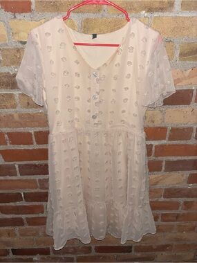Short Cream Textured Button-Front Mini Dress from Alredine